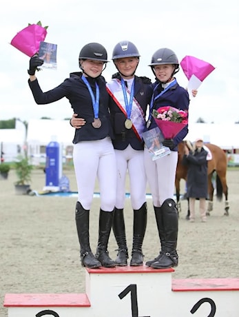 Gull, sølv og bronse til de norske children-rytterne